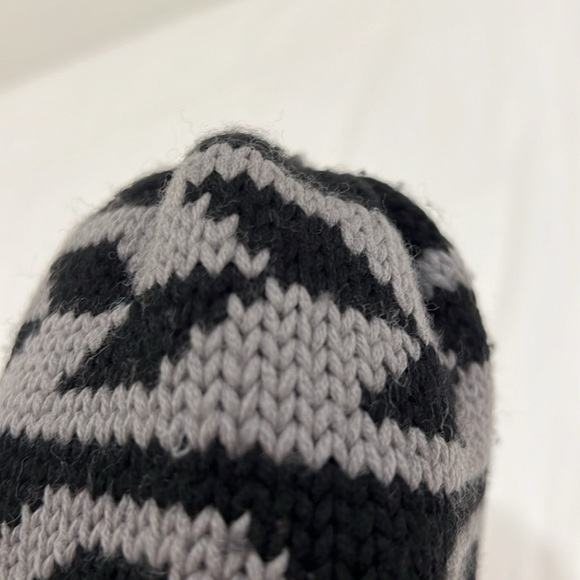 Lululemon wool hat with brim - Picture 3 of 4